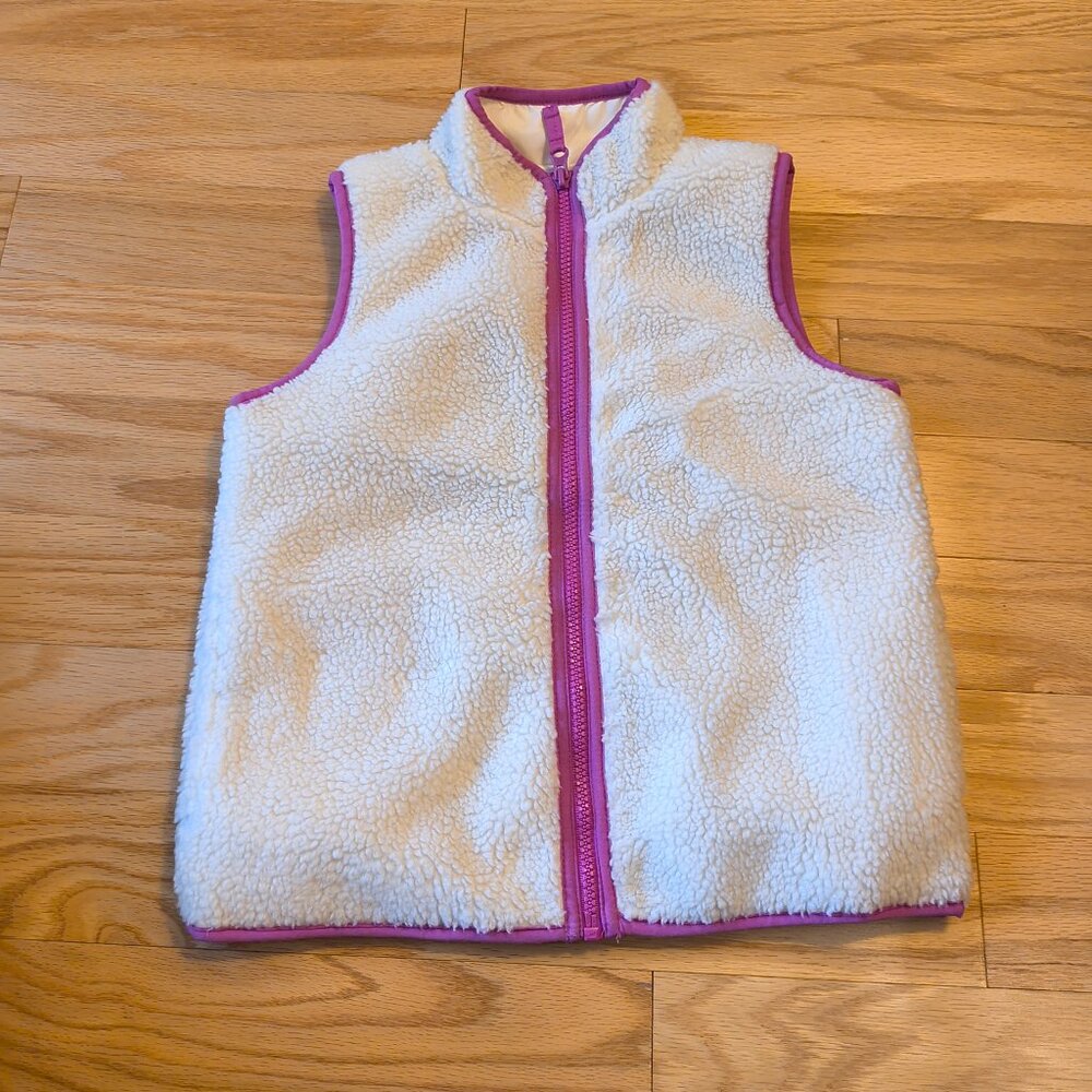 Oshkosh B'gosh, EUC Sherpa Cream Vest Purple Trim & Zip Front, Girls Size 7